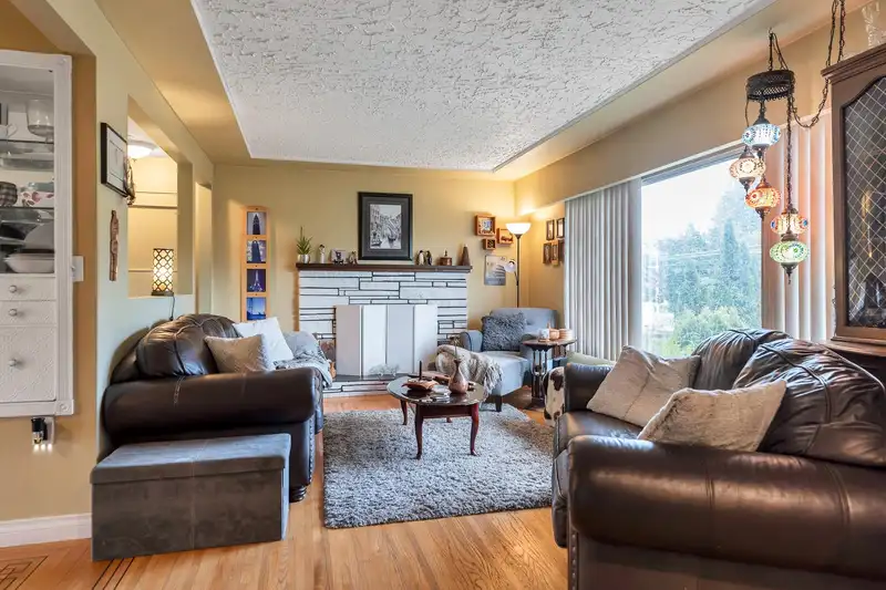 6024 128 STREET - photo 4 of 40