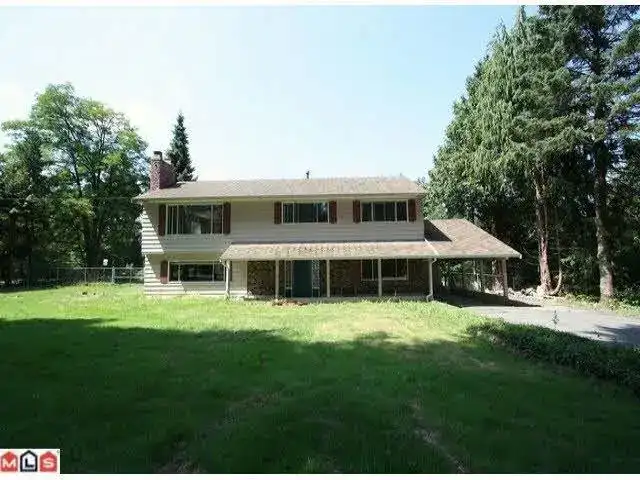 7619 192 STREET - photo 1 of 3