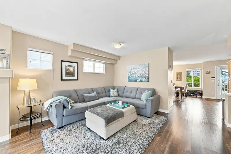 6 6533 121 STREET - photo 2 of 24