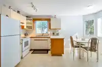 8115 157A STREET - thumbnail 26