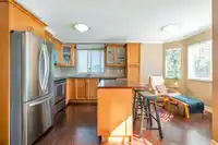 8115 157A STREET - thumbnail 8