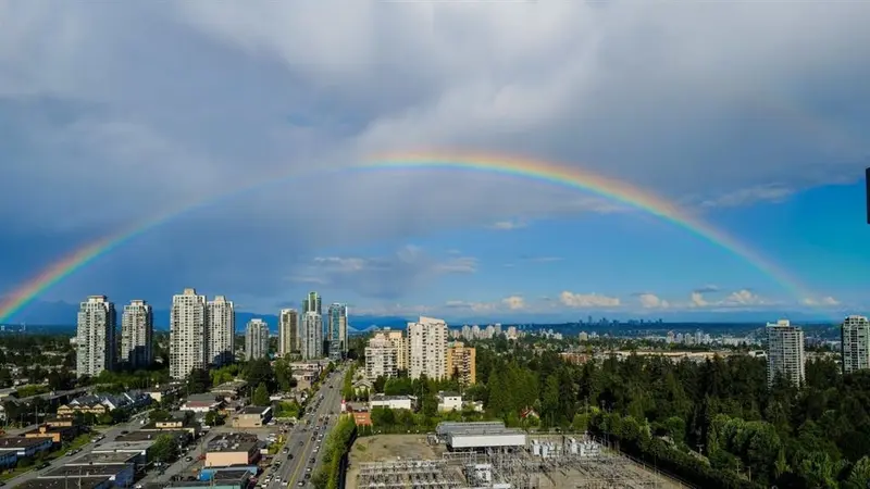 2101 6659 SOUTHOAKS CRESCENT - photo 4 of 14