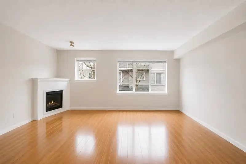 82 15155 62A AVENUE - photo 3 of 33