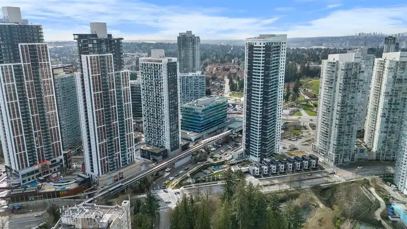 13830 100 AVENUE - photo 1 of 3