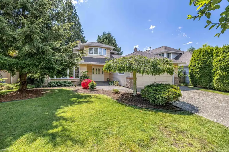 12210 PARKTREE CRESCENT - photo 1 of 31