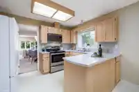 12210 PARKTREE CRESCENT - thumbnail 9