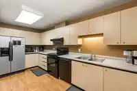 21 16016 82 AVENUE - thumbnail 8