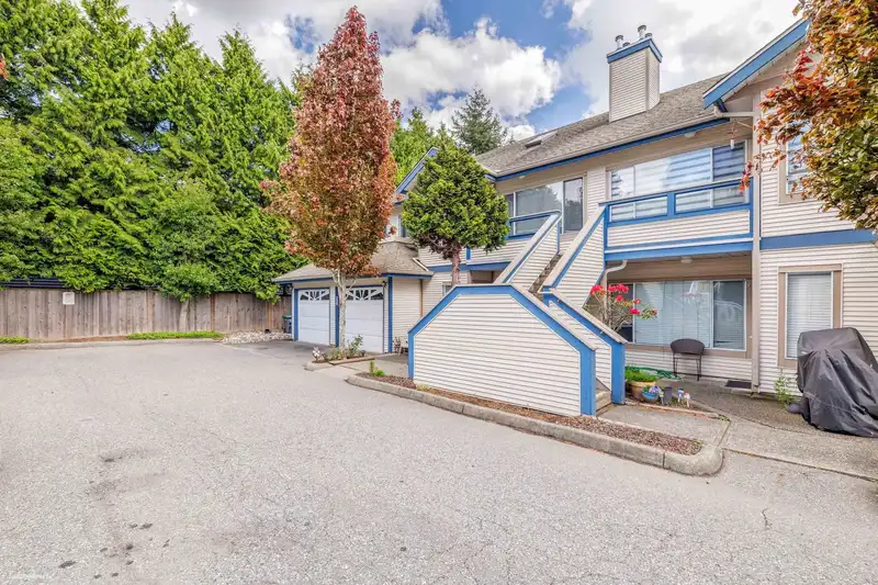 222 7837 120A STREET - photo 3 of 27