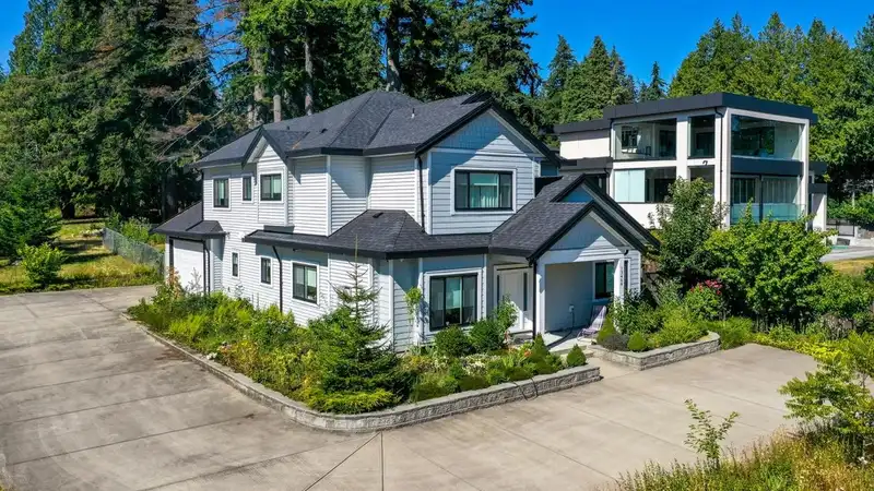 13409 56 AVENUE - photo 1 of 6