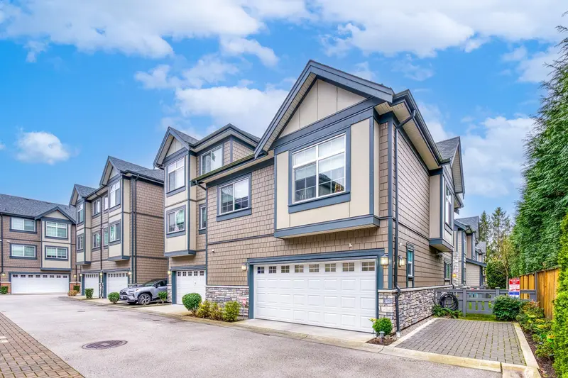 53 7191 LECHOW STREET - photo 1 of 19