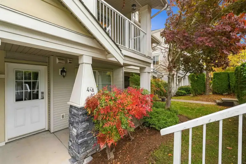 40 6568 193B STREET - photo 2 of 25