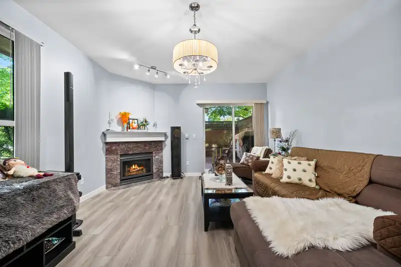109 14980 101A AVENUE - photo 3 of 36