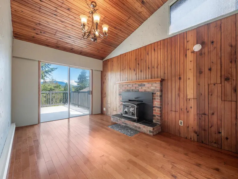 642 GOWER POINT ROAD - photo 3 of 25