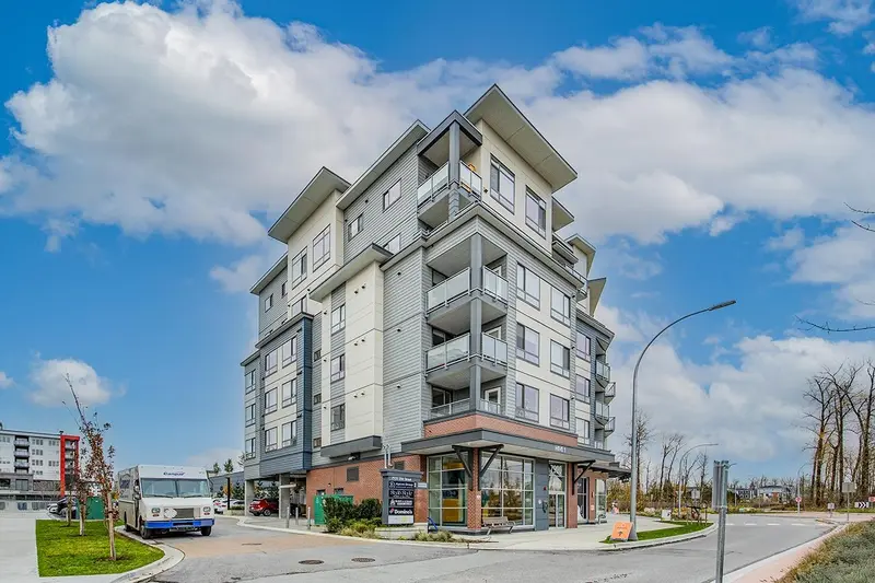 506 7920 206 STREET - photo 3 of 19