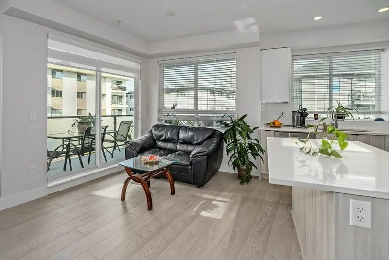 413 11655 FRASER STREET - photo 2 of 25