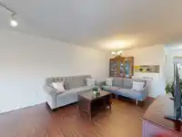 207 9946 151 STREET - thumbnail 2