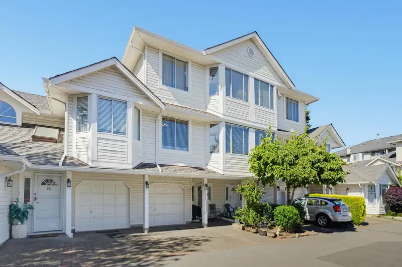 97 7955 122 STREET - photo 3 of 25