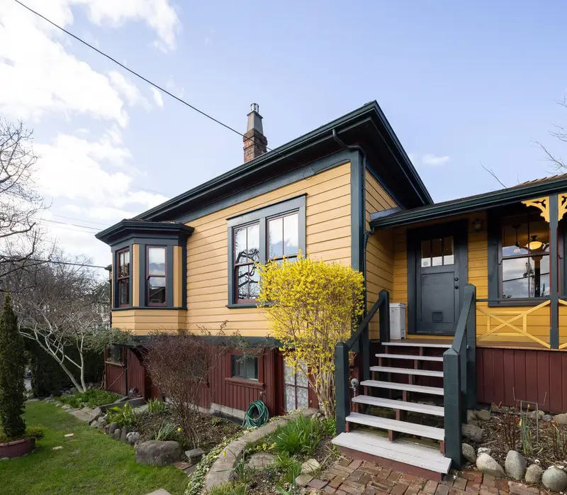 217 NINTH STREET - photo 3 of 25