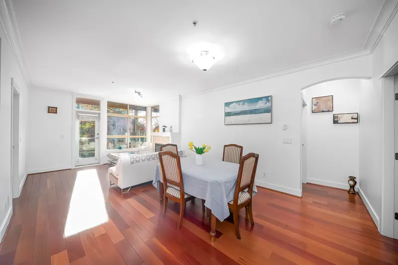 212 6333 LARKIN DRIVE - photo 3 of 25