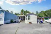 26 8266 KING GEORGE BOULEVARD - thumbnail 2