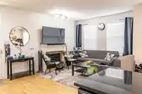 3 18055 70 AVENUE - thumbnail 2