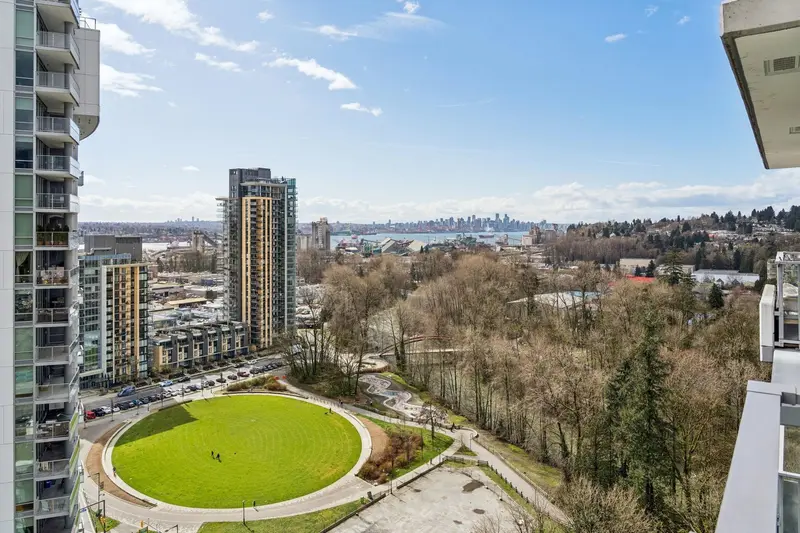 2104 680 SEYLYNN CRESCENT - photo 3 of 25