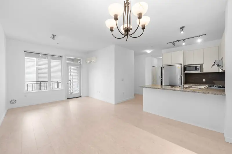 237 9388 MCKIM WAY - photo 4 of 25