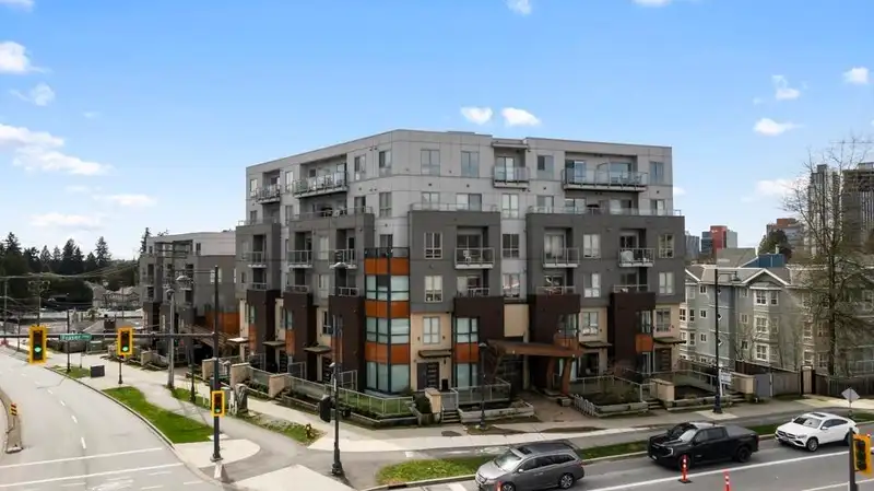 505 13978 FRASER HIGHWAY - photo 1 of 27