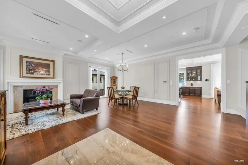 3562 W 34TH AVENUE - photo 3 of 25