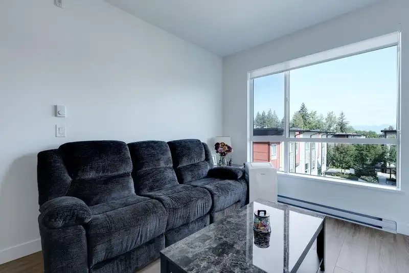 301 18811 72 AVENUE - photo 4 of 25
