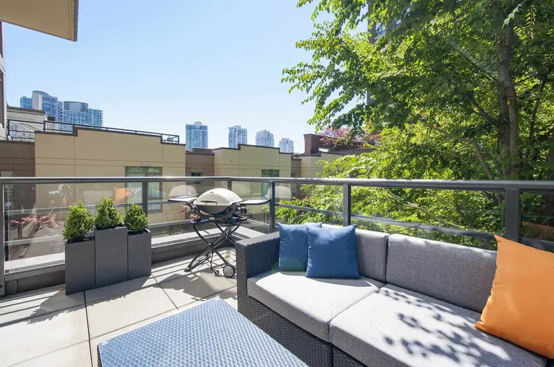 307 1001 HOMER STREET - photo 4 of 25