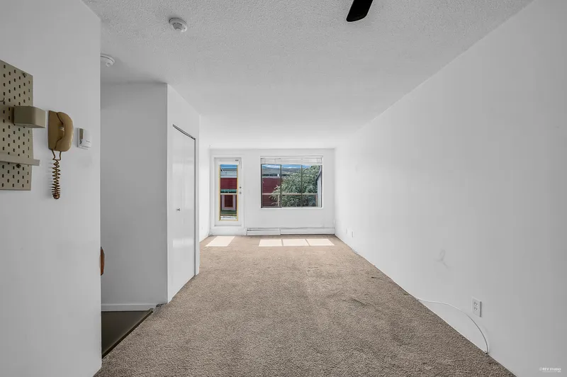 108 812 MILTON STREET - photo 4 of 19