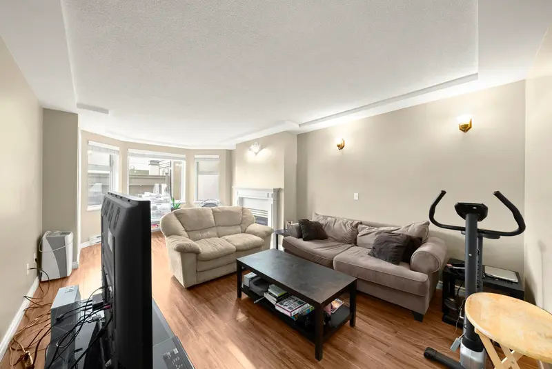 B205 4821 53 STREET - photo 3 of 23