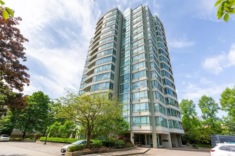 905 15030 101 AVENUE - photo 2 of 40