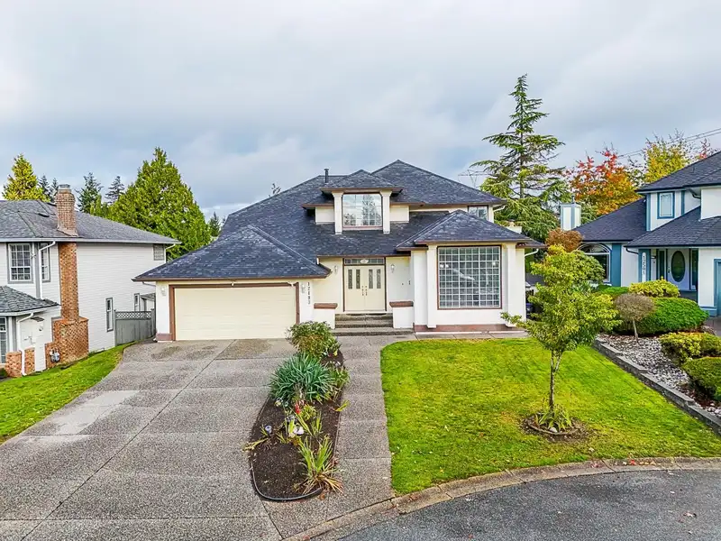 12493 63 AVENUE - photo 1 of 40