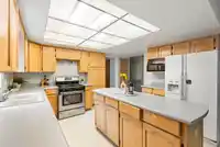 8819 157 STREET - thumbnail 8