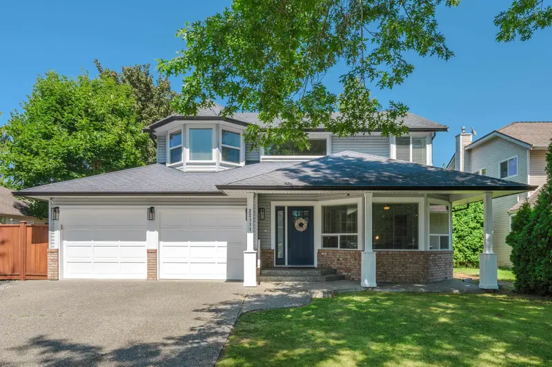 22111 46 AVENUE - photo 1 of 25