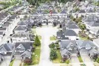 6121 147B STREET - thumbnail 1
