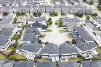 6121 147B STREET - thumbnail 2