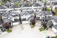 6121 147B STREET - thumbnail 5