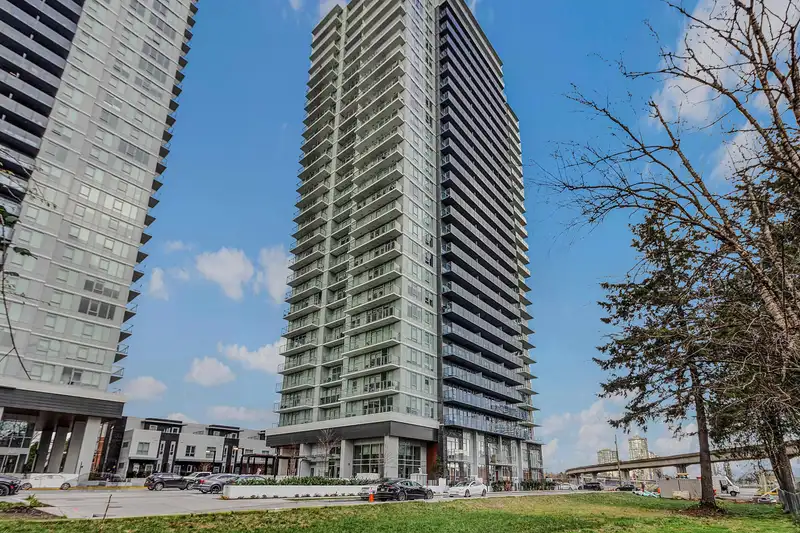 2803 13428 105 AVENUE - photo 1 of 29