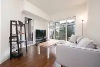 211 13468 KING GEORGE BOULEVARD - thumbnail 2
