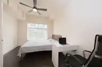 211 13468 KING GEORGE BOULEVARD - thumbnail 12