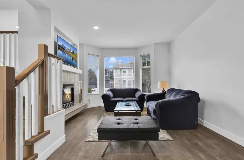 27 6518 121 STREET - photo 4 of 25