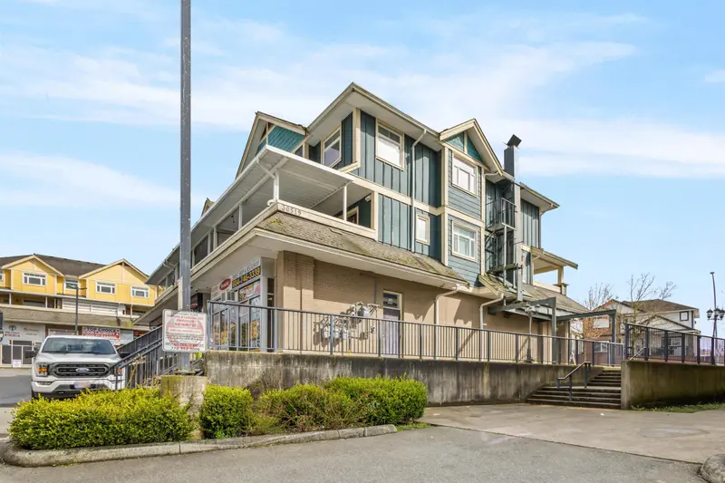 201 30519 BLUERIDGE DRIVE - photo 1 of 25