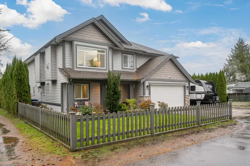 2 20256 98A AVENUE - photo 3 of 25