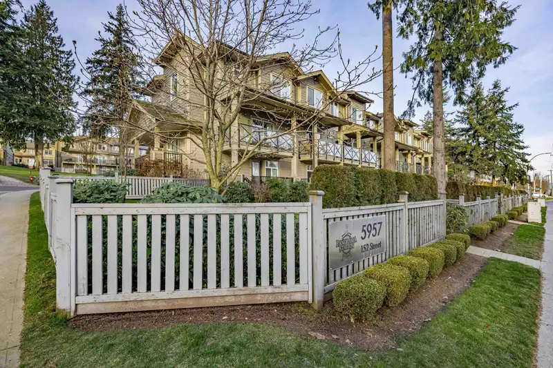 80 5957 152 STREET STREET - photo 2 of 40