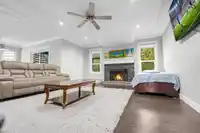 7595 122A STREET - thumbnail 14
