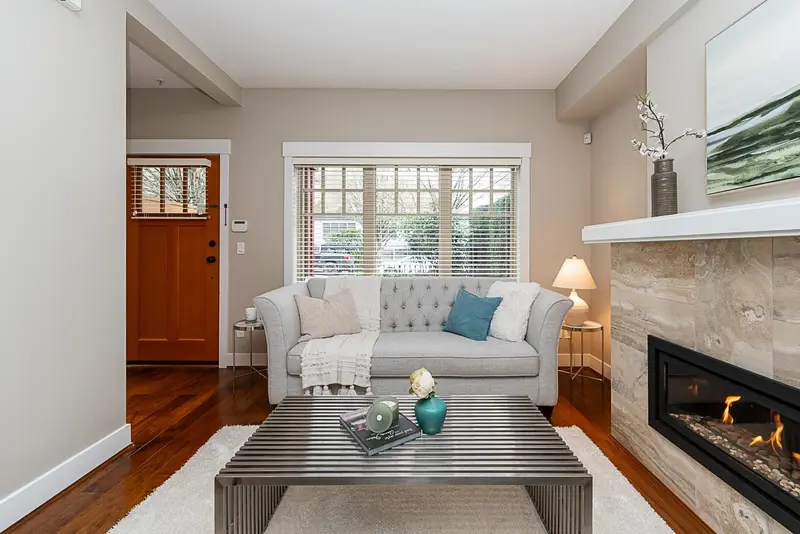 966 W 43RD AVENUE - photo 4 of 25