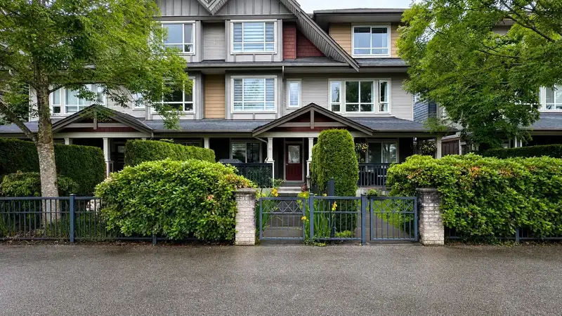 55 7088 191 STREET - photo 1 of 27
